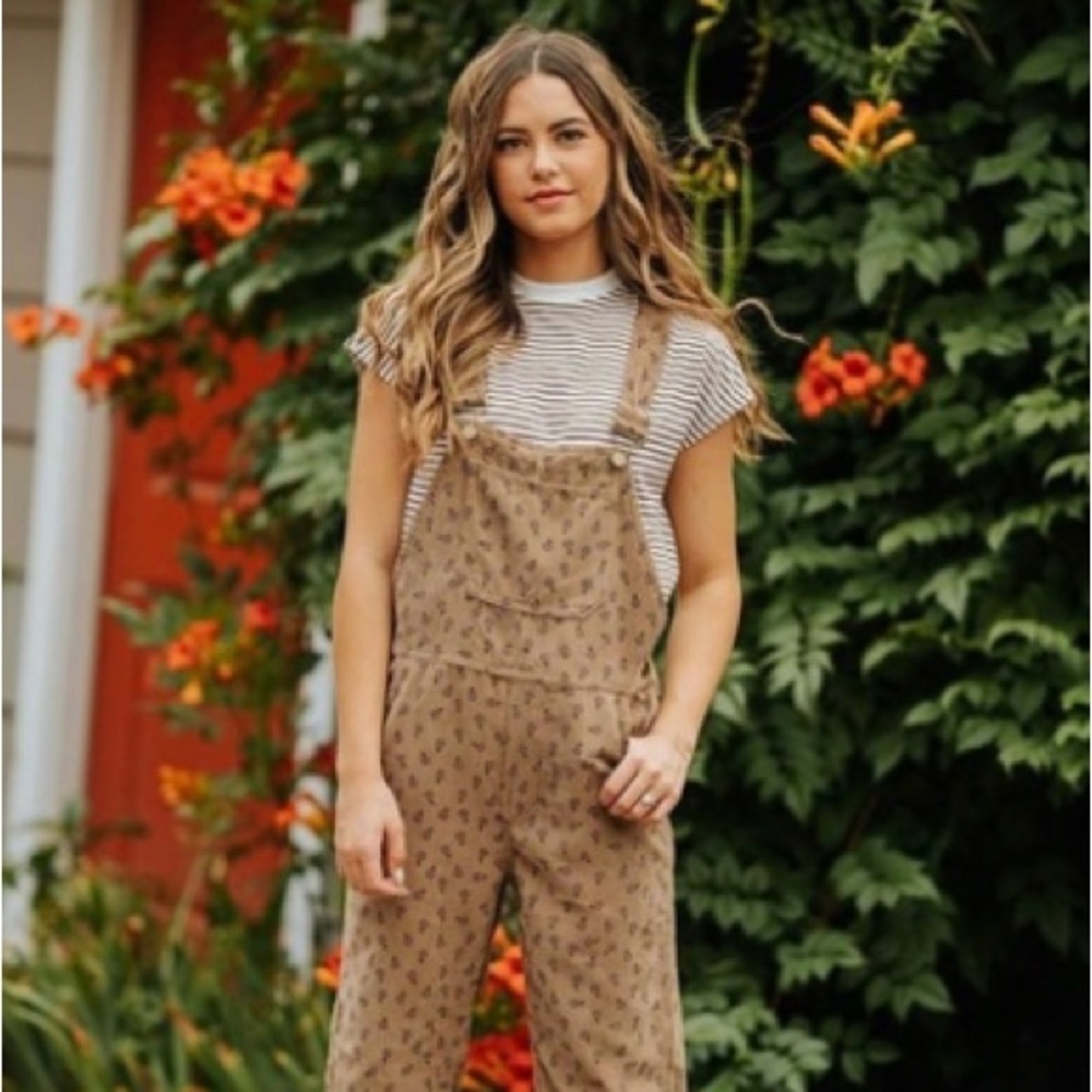CLAD & CLOTH Hayride Floral Print Overalls